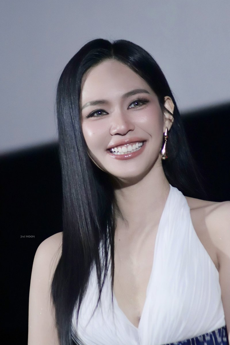 Liqueur_6741's tweet photo. I swear, I’d do anything to protect this smile

KHOM KHLANG SPECIAL EP5
#ข่มขลังตอนที่5
#bintsireethorn https://t.co/ObWU5NZiAH