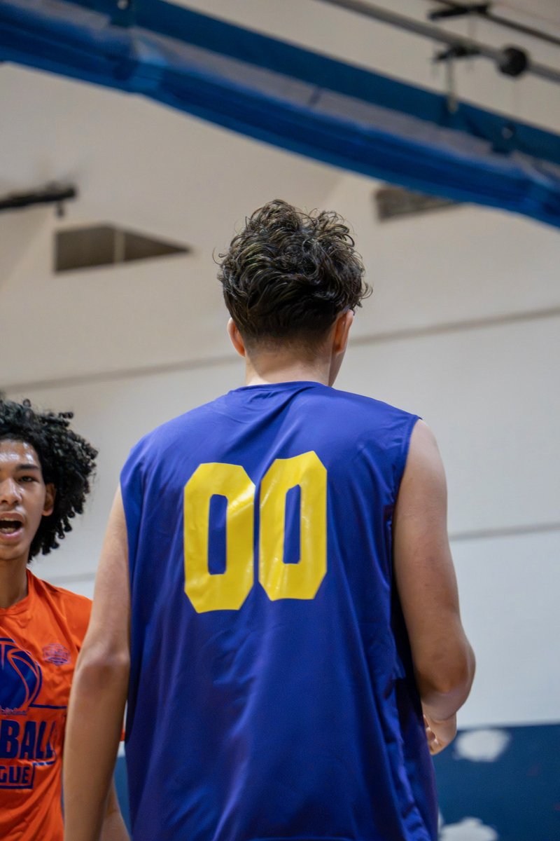 JoelGora2028's tweet photo. Fall Ball | Paterson, NJ

📊 Averaging 14.5 PPG this fall ball season.

6’7” PF/C | Class of 2028
Garfield HS (NJ) | 4.2 GPA

Continuing to develop my game and compete every time I step on the floor. Looking forward to the season ahead.

#ClassOf2028 #NJHoops #BasketballJersey https://t.co/RpV6LSNjws