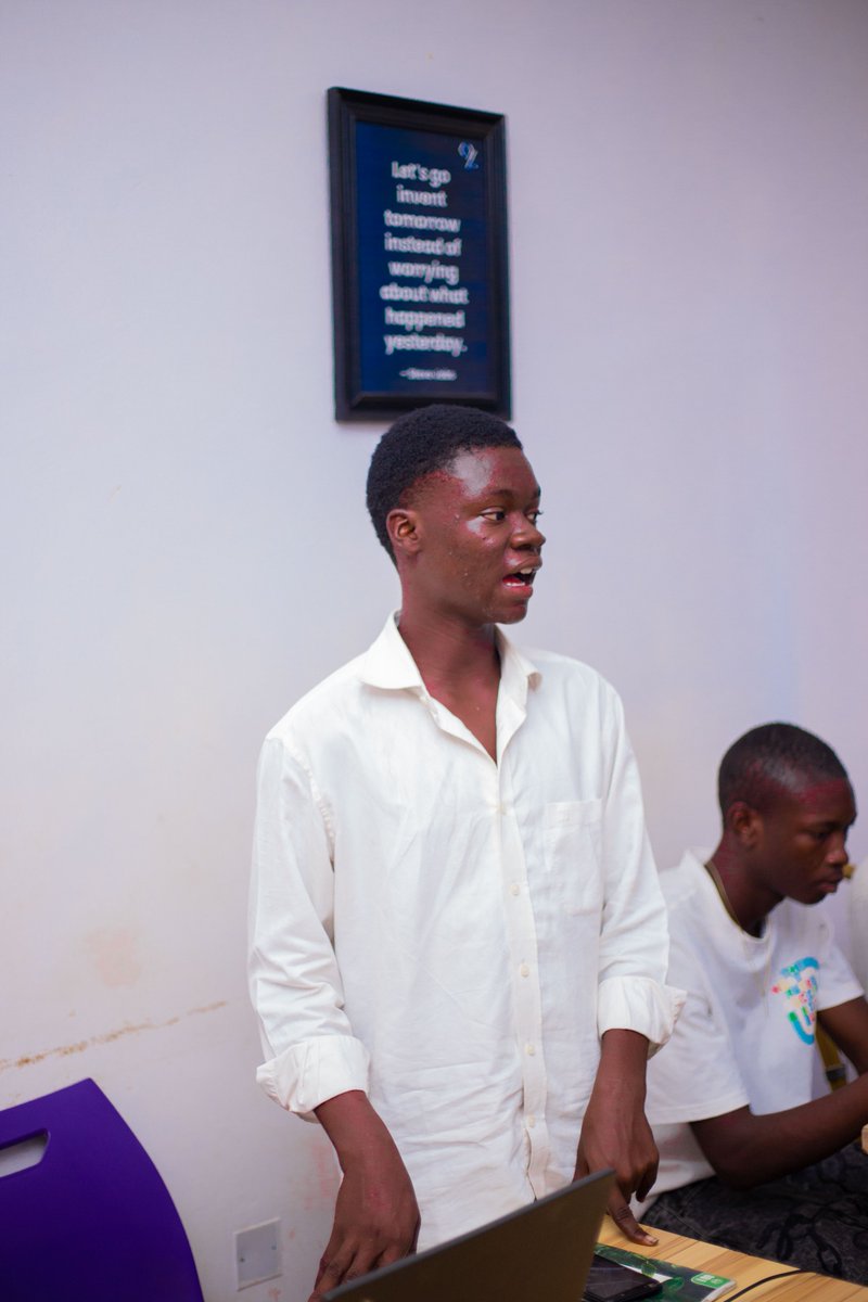 Princeponfa's tweet photo. Same skills. Different soil..
The Future is Rural.
#LangtangInnovationHub
#WeBuildSTEM
#STEMGarageAfrica https://t.co/21Ee5xC2Ja