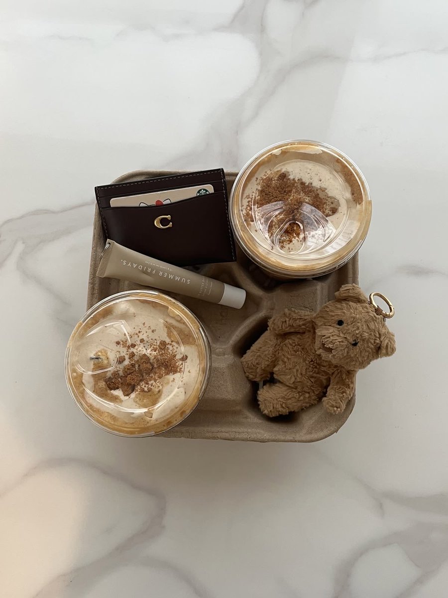 chrlttrdm's tweet photo. Ch𝘢lotte         Reed            M     , 
the     #brunette  ——   Girl with      blue       @eyes  ౿ —         ✧     coffe    is the         [LOML].            [☕️🍪🧋]

                                                                .ᐟ .ᐟ https://t.co/nbXjvMXuKe