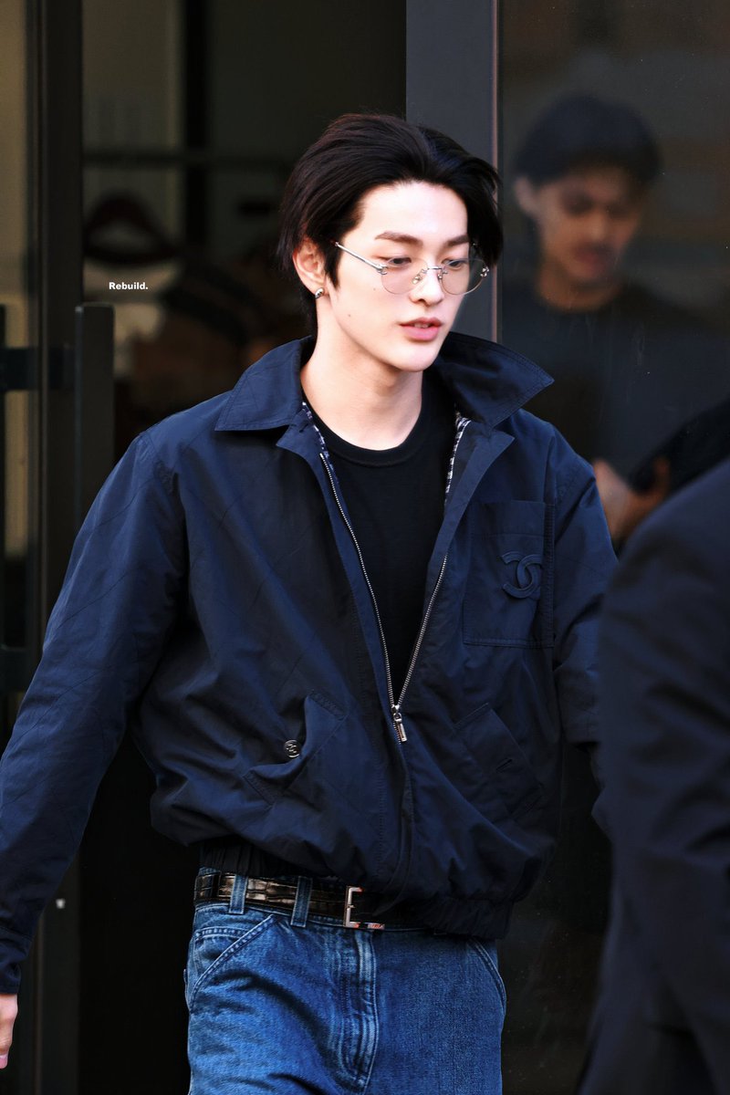 keonmar52's tweet photo. @lvahnkeonho @CHANEL KEONHO and CHANEL create an effortlessly sophisticated image

KEONHO AT CHANEL PFW

#KEONHOxCHANELSS27
#CHANELSpringSummer
#KEONHO @CHANEL @cortis_bighit https://t.co/CsOKdvn7QS
