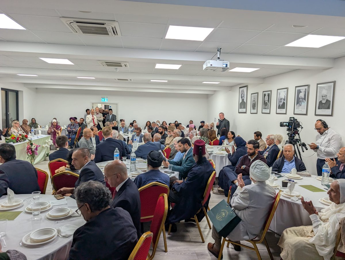 ShakilbuttAhmad's tweet photo. Highlights of the #FazlMosque Centenary Reception
(1926-2026) held over the weekend at Darussalam Mosque Southall.
@SeemaMalhotra1
@MayorofEaling
#Fazlmosque100
#Londonfirstmosque https://t.co/71vGua4OuT