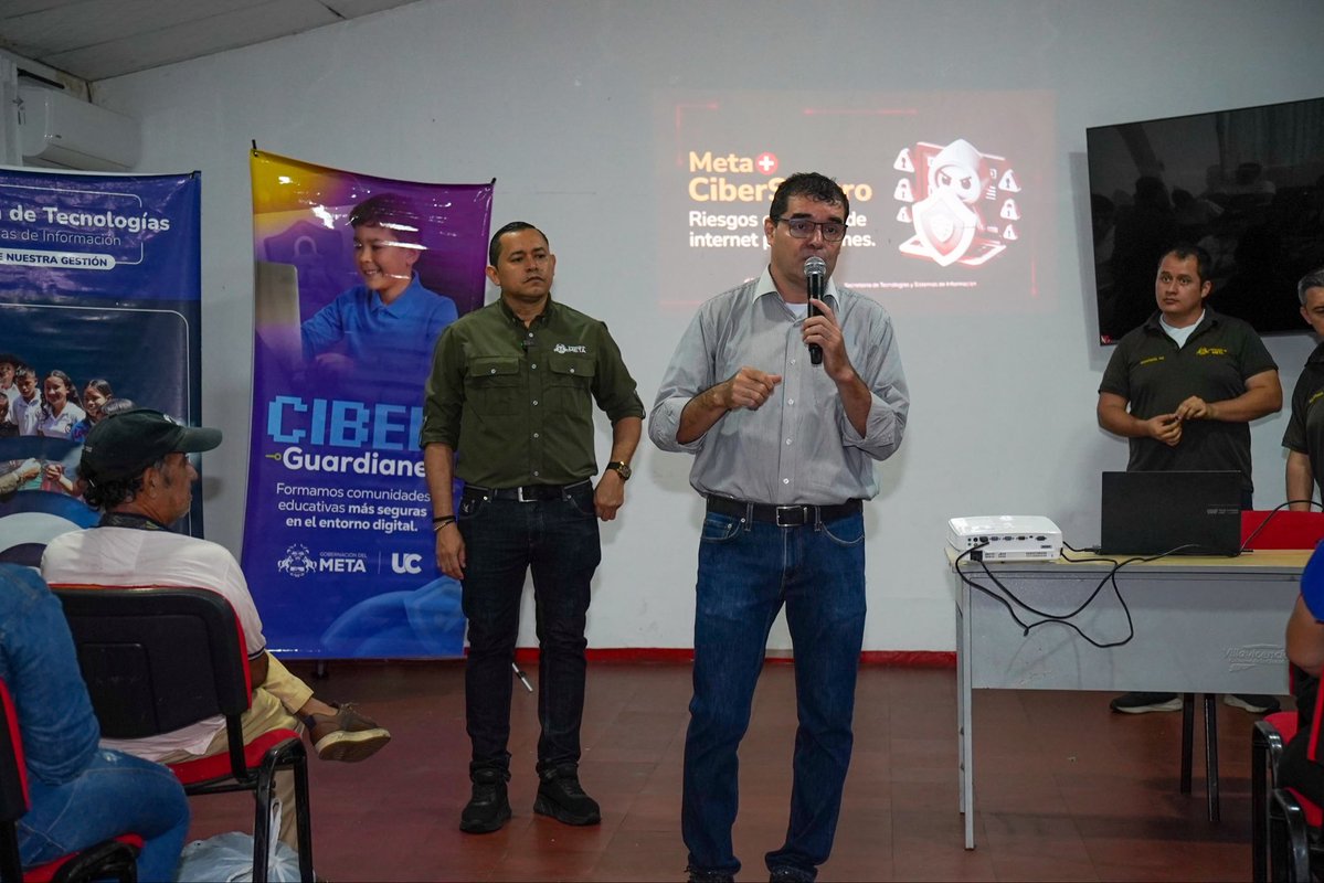GobMeta's tweet photo. 📱🛡️ La seguridad digital también se construye en familia. En la I.E. Manuela Beltrán compartimos con padres de familia una jornada de Ciberguardianes, brindando herramientas para identificar riesgos en internet, proteger la información personal y navegar de manera segura. 💻✅ https://t.co/S0flM3c7jV