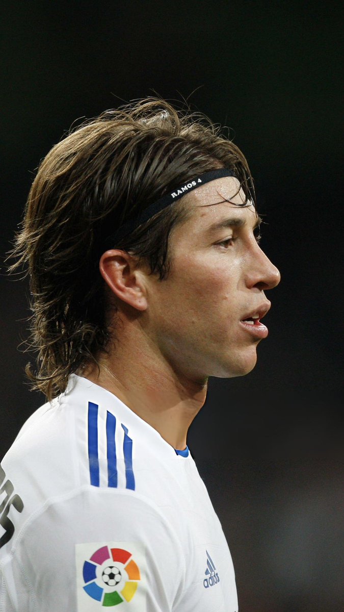 a9314406's tweet photo. his custom headband T___T #DailySergioRamos #RAMOS4🇪🇸 https://t.co/ZcTtPLDKXf