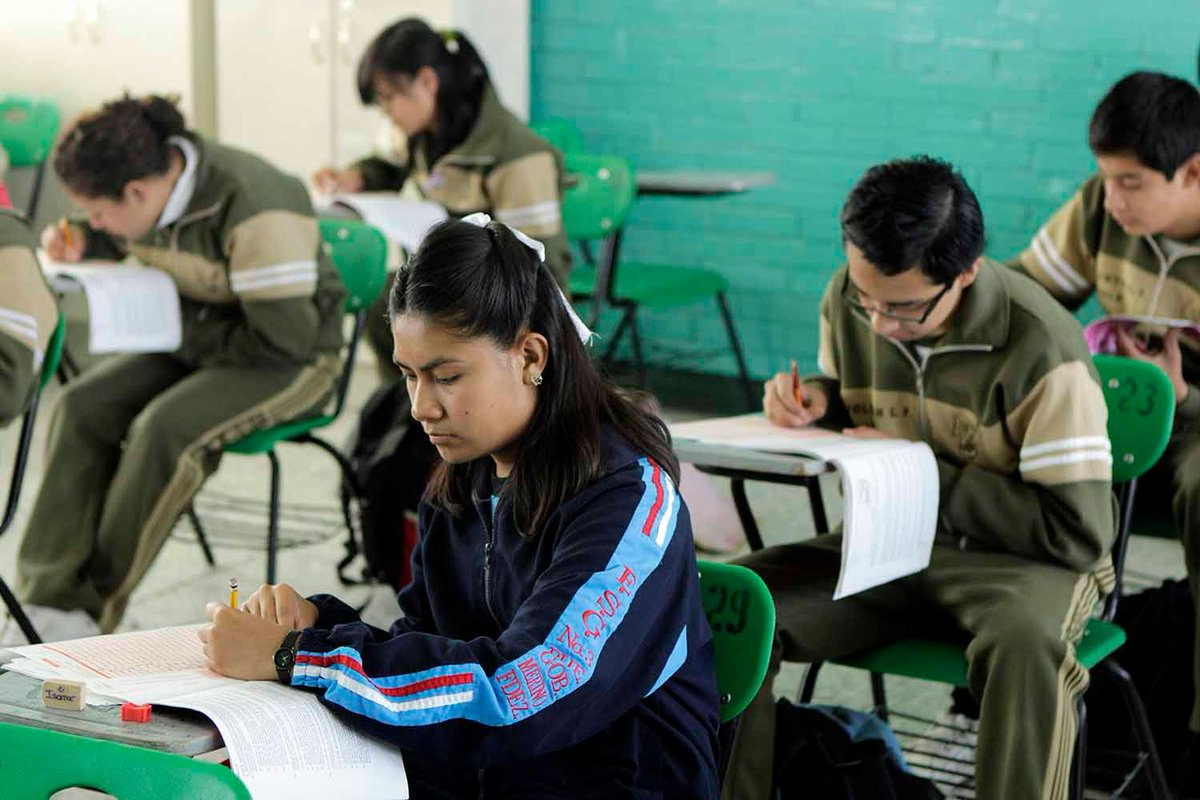 soyaquiles1's tweet photo. #Opinión 📝📚| Educación y capital
Aquiles Montaño Brito
 
Hace unos días se hicieron públicos los resultados de la prueba #PISA 2025 de la (ODCE), en los que #México ocupó el lugar número 37 de 38 países evaluados...

Completo: https://t.co/oMS9oNLRav https://t.co/ywQBoc6Exk