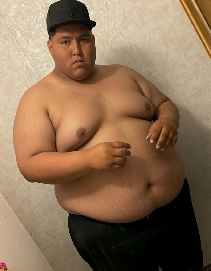 AzChubs's tweet photo. Just getting off the work site almost busted in my work pants 🧰 https://t.co/cyTBgn1gyN