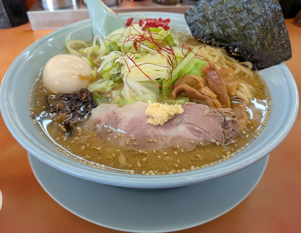 Humpty_Kenny's tweet photo. 山岡家の今やってる期間限定を大盛り食べてきて、ワークマン行ってきた https://t.co/XI5GjX53MJ