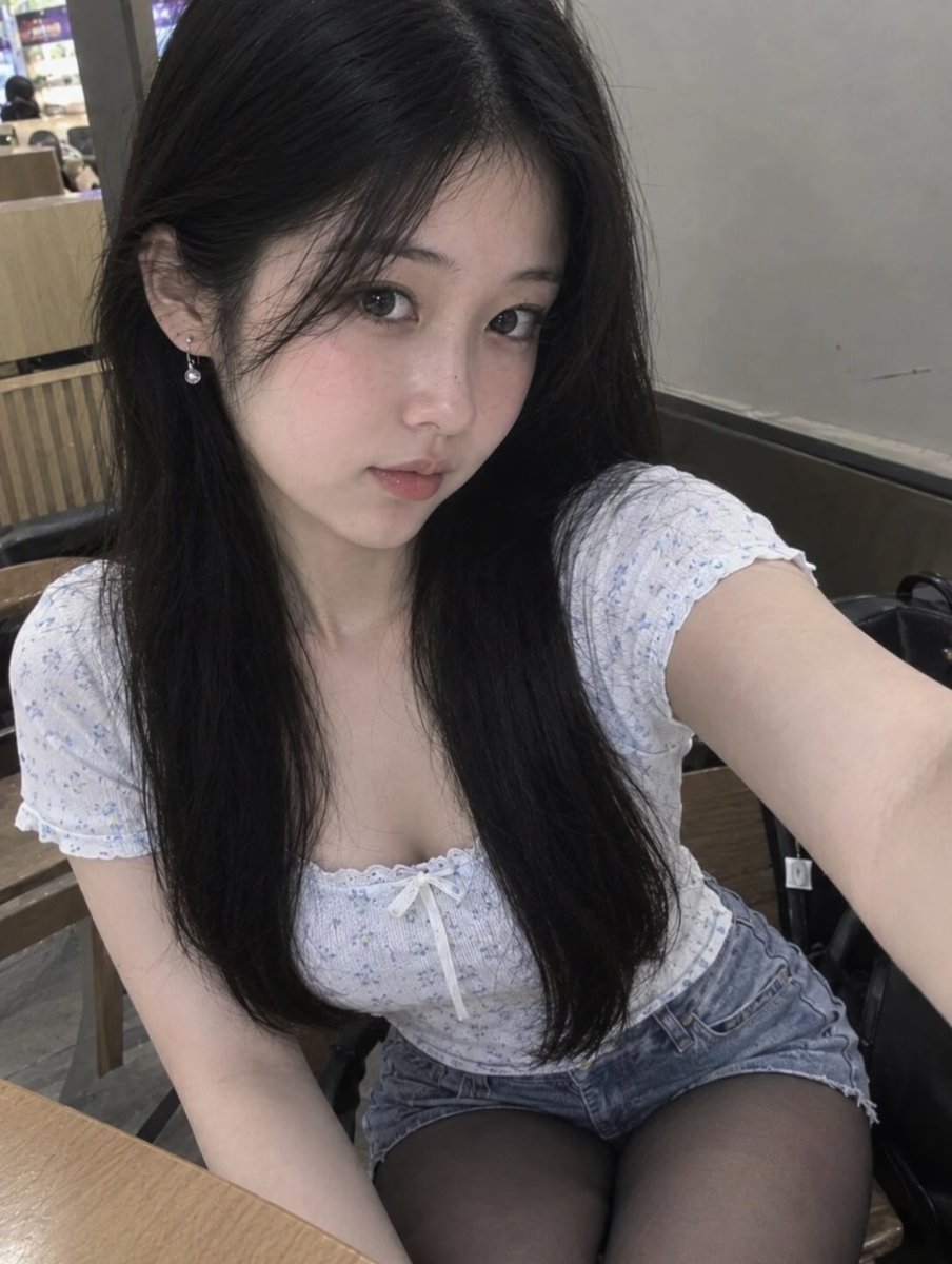 mariepain2304's tweet photo. 我敢说我要是排第二，没人敢说排第一，一款真正的图生视频，自己看效果吧，包你满意，快点让女神动起来，

建议点自定义生成，效果更逼真哦
↘️ 
https://t.co/bv3JQ90s5D

- https://t.co/5u8uWSW17t