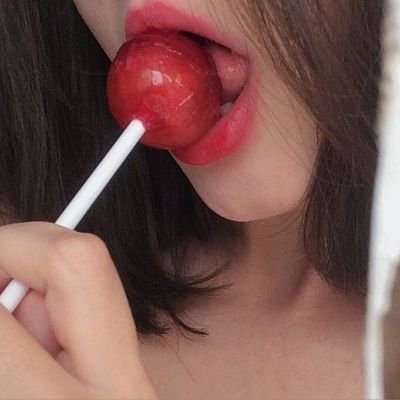 3zxf19's tweet photo. اح يعورررر 🔥🥵🥵 https://t.co/2evIrpfBgt