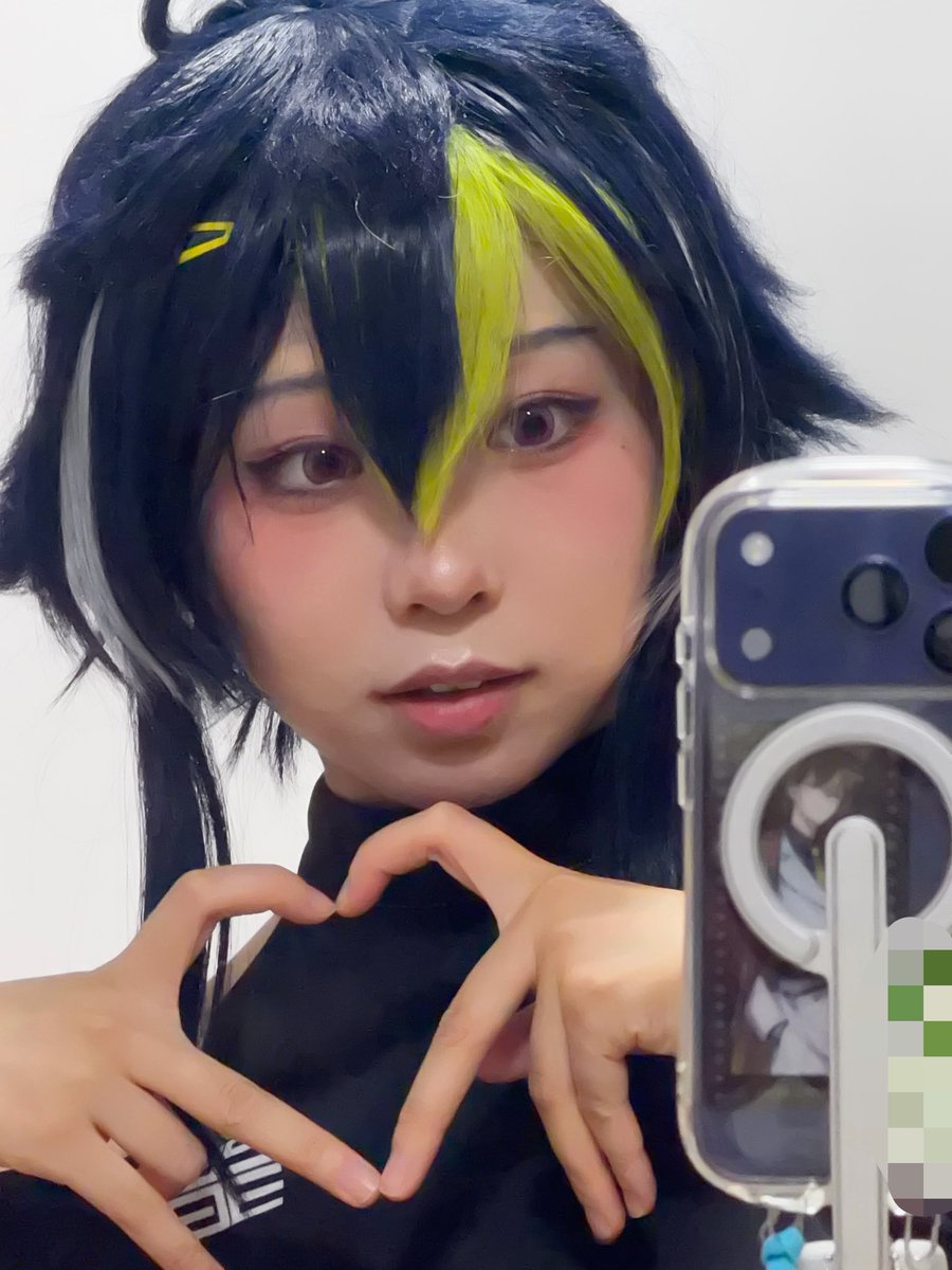 5432zanu's tweet photo. 鏡越しノーマル無加工にしては結構盛れたくないですかね？？ https://t.co/zTzjNba4XH