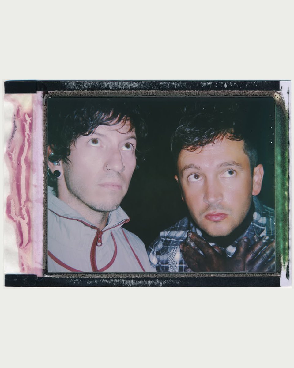 TOPUPDATERS's tweet photo. “Your favs on film 📸

Captured by @ashleyosborn on the very rare Polaroid Big Shot, a discontinued camera whose film and flashbulbs are no longer manufactured.”

via aclfestival on Instagram https://t.co/uSV6DVCW6f