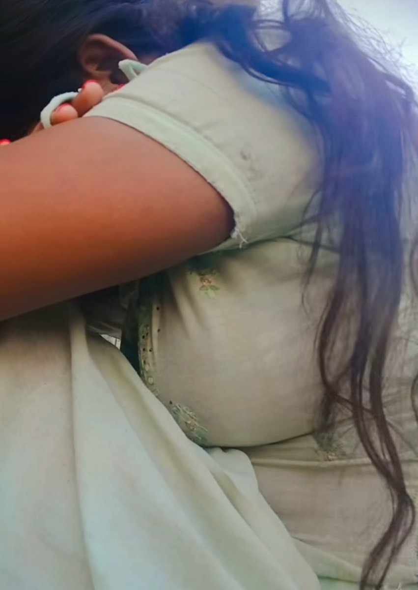 boultboy30's tweet photo. This kind of side view 🥭 is more horny than nude pic 🤤 

#sideboobs #tempting #sideview #hotmelons https://t.co/j0EBhaaK3T