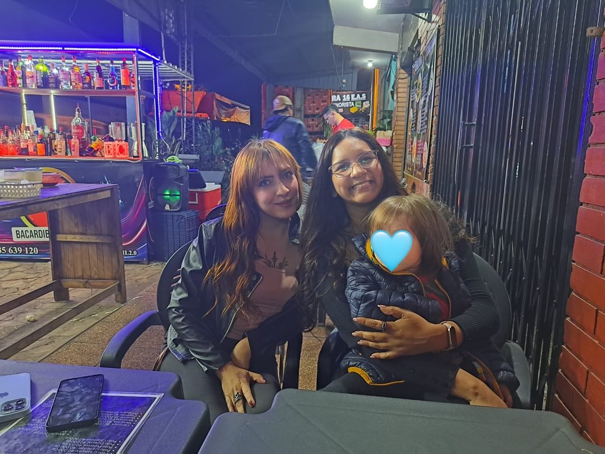 Vgisse_'s tweet photo. Dump de lo que fue septiembre 💘 se fue el invierno pero qué lindo mes https://t.co/r7npcHDI7Z
