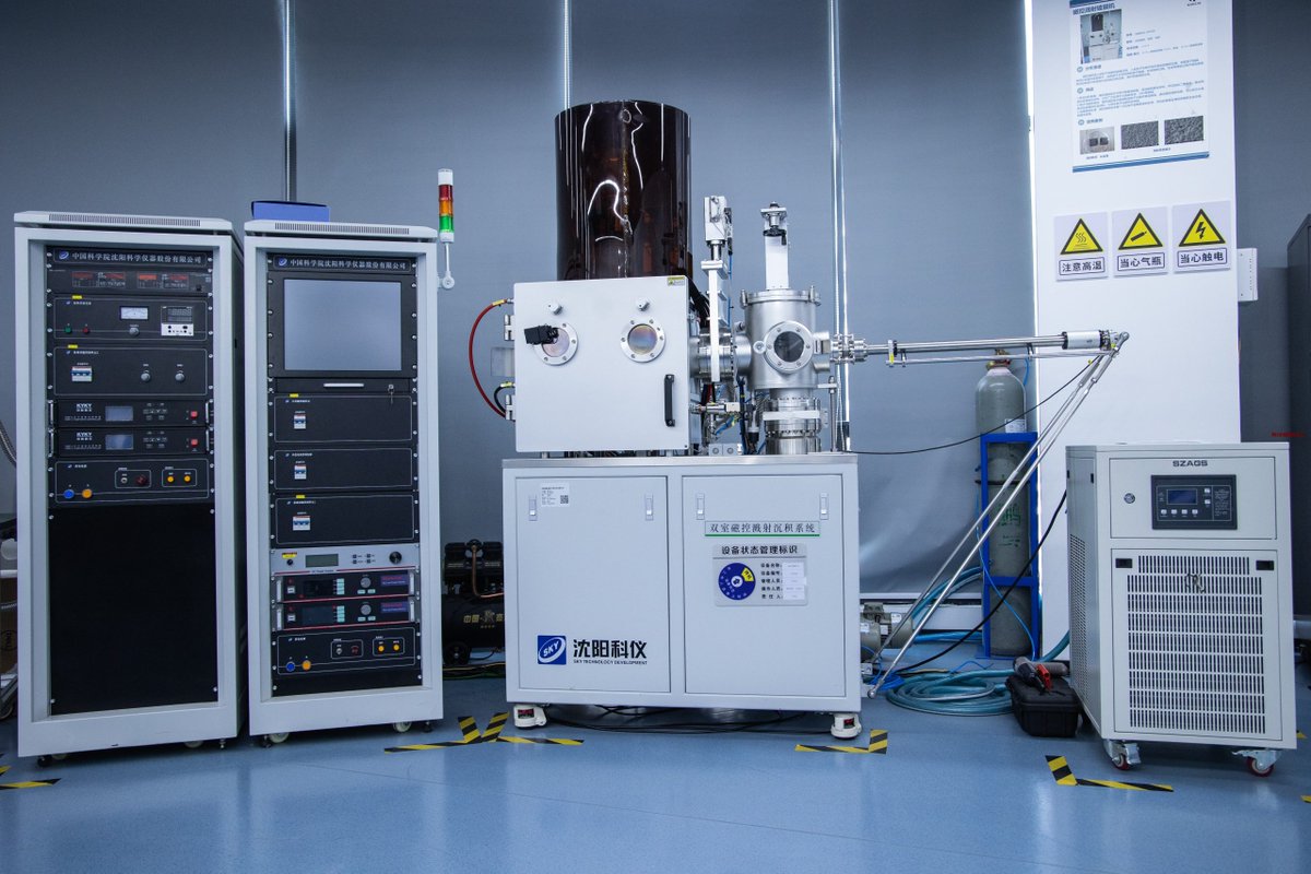 gimmins94768295's tweet photo. [This ammonia lab micro-reactor shines while being exposed to sunlight for frequency testing!]， https://t.co/daby6w0WUp