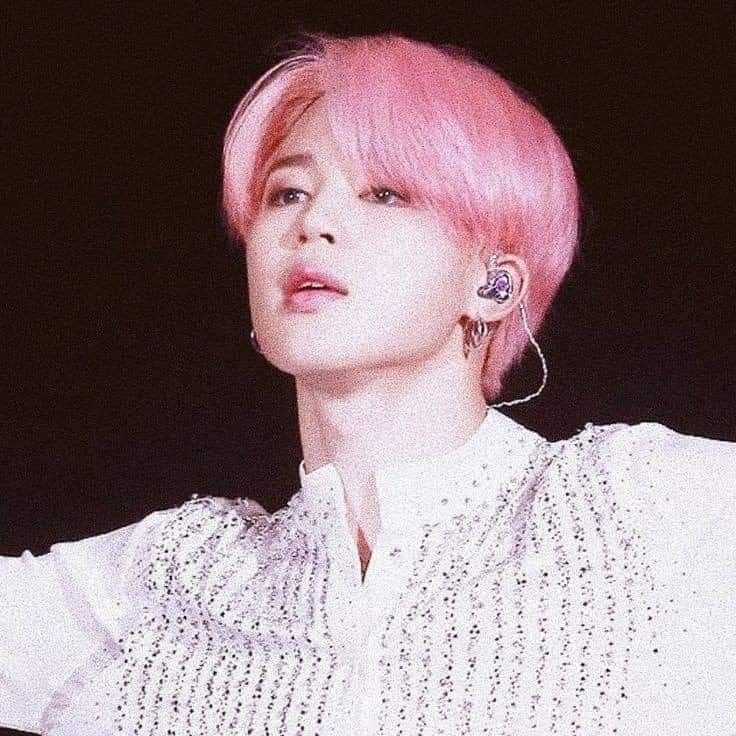 karla_vkim's tweet photo. Turnoo de Jimin ¿cual prefieren?

Jimin naranjita        vs.              Jimin rosita https://t.co/e06viq1trA
