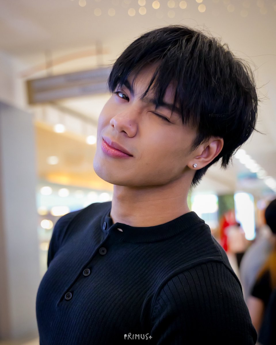 primusplus's tweet photo. 261003 πΈ DAY ONE WILSON
FIND THEIR STORIES: PRE-DEBUT
BUSKING SERIES
π SM CITY BATANGAS
DAYONE SM BATANGAS STORIES
#DAYONEFindTheirStories
#DAYONE_Wilson
#DAYONEOfficial @DAYONEOfficial_ https://t.co/C49ETfZrG7