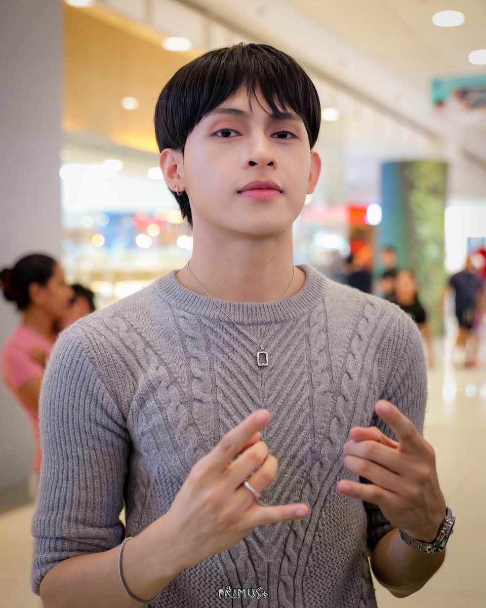 primusplus's tweet photo. 261003 πΈ DAY ONE MARK
FIND THEIR STORIES: PRE-DEBUT
BUSKING SERIES
π SM CITY BATANGAS
DAYONE SM BATANGAS STORIES
#DAYONEFindTheirStories
#DAYONE_Mark @_markinprogress
#DAYONEOfficial @DAYONEOfficial_ https://t.co/8hJ1WpyuWs