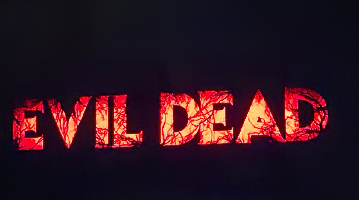 Martin_Marin93's tweet photo. #31pedacitosdeterror dia 5. Evil dead 2013 opera prima de fede alvarez https://t.co/AaSbCaGHvI