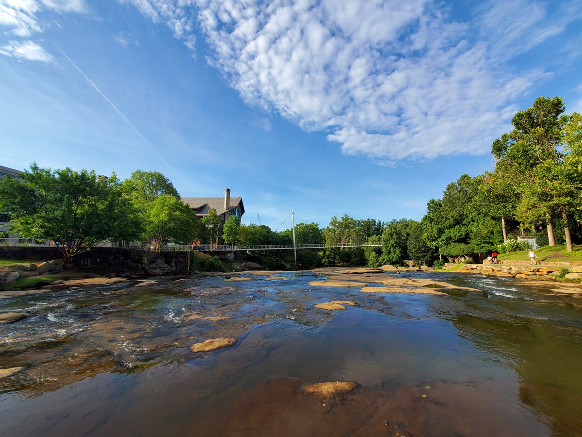 MoveZen's tweet photo. We would deeply appreciate your vote for our Best Property Manager of York County SC!  We work extremely hard to bridge the gap between owners and renters, and we hope it shows in earning your vote.

https://t.co/m9HH9KUY5B https://t.co/rU2h8M6rUz