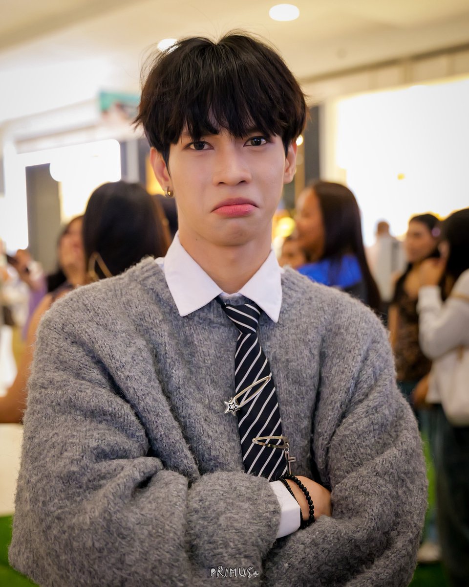 primusplus's tweet photo. 261003 πΈ DAY ONE NYLE
FIND THEIR STORIES: PRE-DEBUT
BUSKING SERIES
π SM CITY BATANGAS
DAYONE SM BATANGAS STORIES
#DAYONEFindTheirStories
#DAYONE_Nyle
#DAYONEOfficial @DAYONEOfficial_ https://t.co/ynNFvgSRsZ