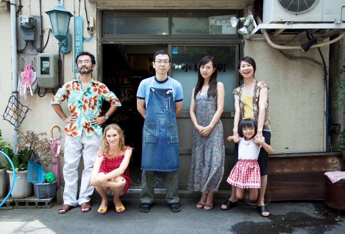 fukada80's tweet photo. 全国公開中の映画『ナギダイアリー』、大阪はシネ・ヌーヴォさんでは今月10日からスタートしますが、公開記念として私の初期作品の特集上映が同館で１週間行われます。
『ざくろ屋敷』('06)『東京人間喜劇』('08)『歓待』('10)『ほとりの朔子』('13)の4作です。
どんな映画か、以前にCINEMOREさんで自作解説を書きました。ご参考までに。
https://t.co/6VksnvvtQO
10日私も劇場で舞台挨拶を行います。よろしくお願いします。