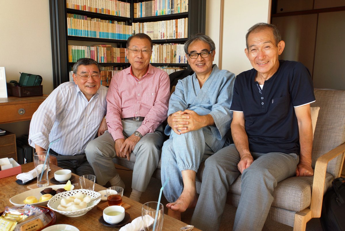 teng_zuo's tweet photo. ブログ更新です。下をクリックしてお読みください。
https://t.co/kg6ZT7GMa1
「ゴミ出し違反と竹馬の友との会食」
#Minox 35 GT-E
#Minoxar 35mm F2.8
#Kodak Gold200 https://t.co/ZPfsSwKbZU