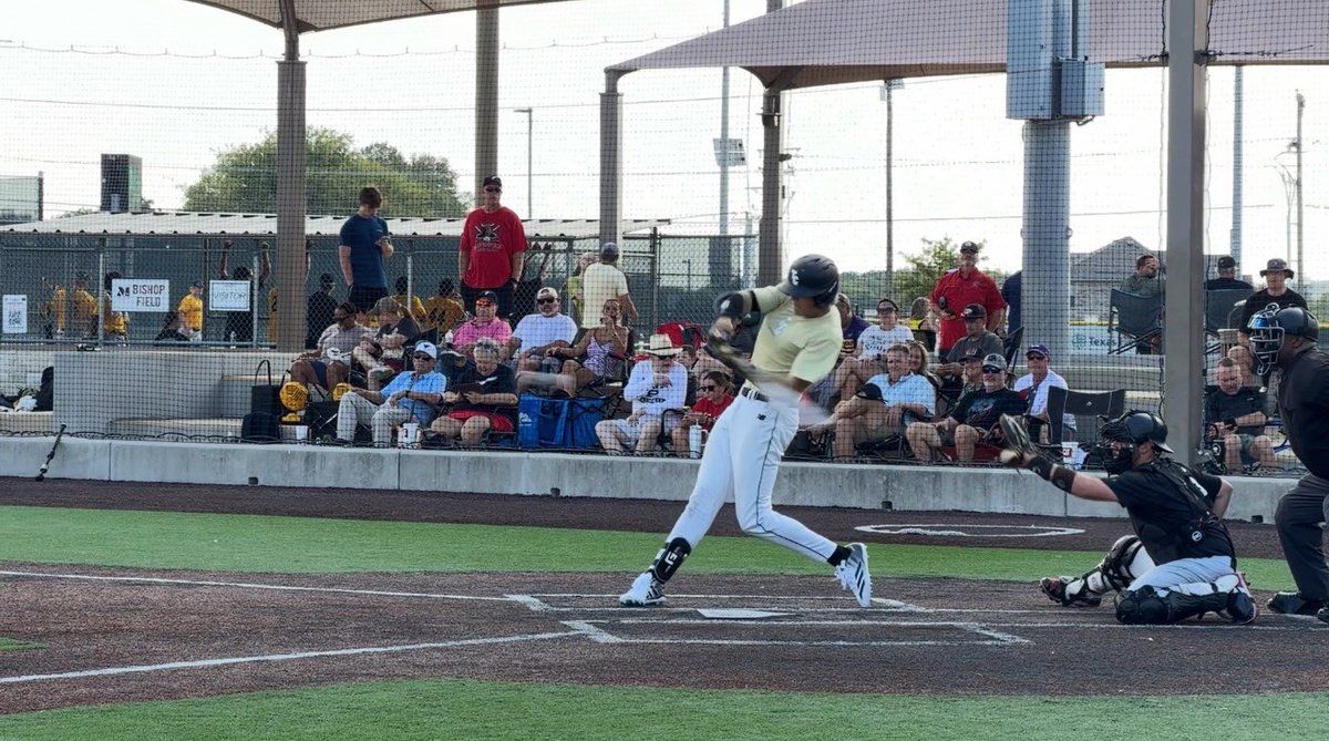 DustinLMcComas's tweet photo. 👀 @FiveToolJUCO #FallFestival Standouts 

😮 Over 1️⃣4️⃣0️⃣ players from 4️⃣0️⃣ of the best JUCOs in 🇺🇸 

👉 READ Part 5: https://t.co/SJouqpjVE3

Including… ⬇️

@josephmcmurtry4 @Bentsb08 @cason_helpert @JasonMazoch @_Brayden_Ray @TSchnabel34 @Mason__1717 @RomanStevens44 @Colt2026 @wcjones2026 @8DylanD8 @EllisonDalyn @kyletanksley1 @JaxMarshall13 @borrero77 @kadorobardey @3Zach_Evans3 @Giogcc_1124 @Colby_Fowler2 @GrantShepherd26 @n_molina1930 @TeddyHerce46 @Drewmcrae2025 @_martinezcd12 @VBaldepina @Miguel90035533 @trippgreen10 @JayrenMejia08 @braden_klug @BearWilkins @GrantLiebenste1 @JosephFrazier00 @yoyo_mase0 @NateQuickstad25 @TannerMitchelll @lawson_hicks10 @KanyonMillar5