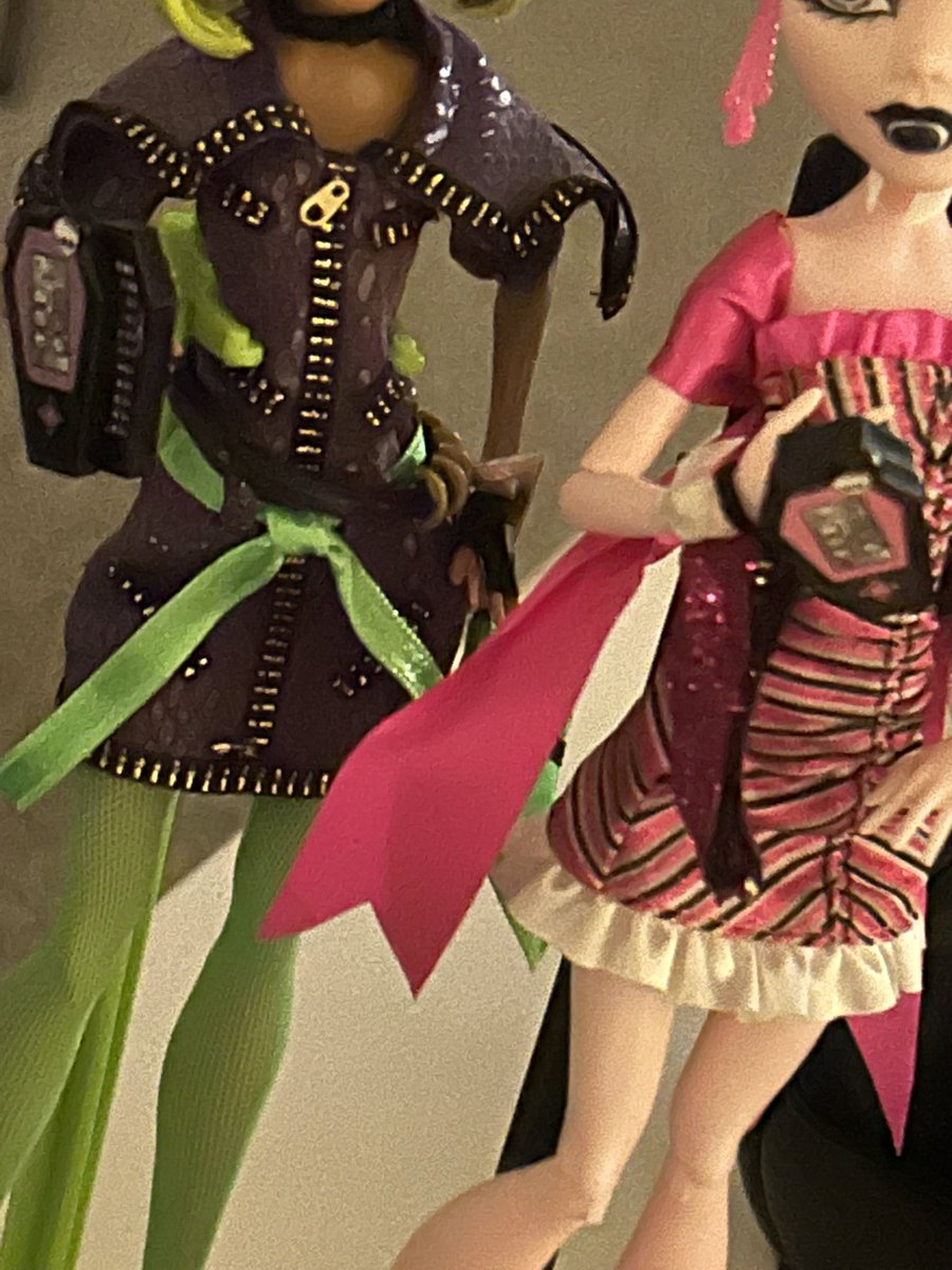 macswvrld's tweet photo. fang-tastic bestiez ☠️🎀 https://t.co/aiahXiKOXu