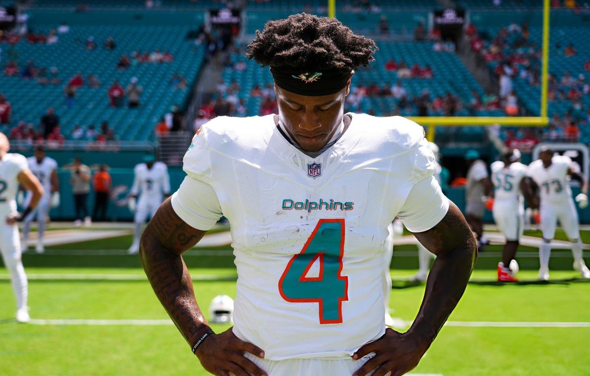 FinsXtra's tweet photo. 📈 Miami Dolphins are the ONLY team in the NFL with multiple CBs in the top 15 CBs with the least yards allowed in man coverage in the last two weeks:

1. Chris Johnson (7)
7. JuJu Brents (36)
12. Jason Marshall Jr. (41)

Trust the process... ⏳ (@PFF) #PhinsUp https://t.co/sin7X9InhN