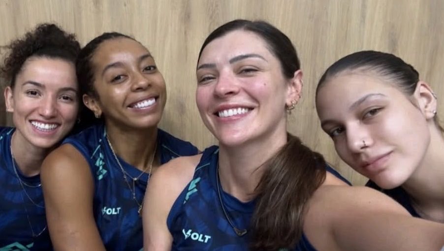 lehhmedeiross's tweet photo. com elas quem quiser, contra elas quem é burro! https://t.co/vMDJ6M54cg