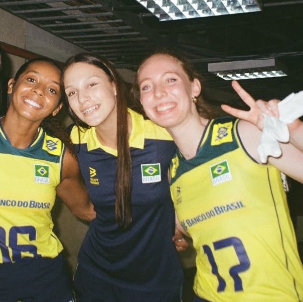 lehhmedeiross's tweet photo. com elas quem quiser, contra elas quem é burro! https://t.co/vMDJ6M54cg