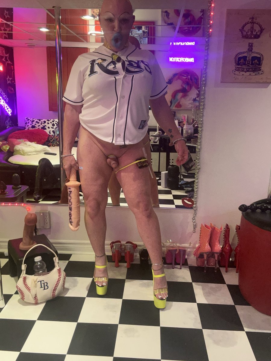 PigDollTammie's tweet photo. Gooning Friiiing Lets Go PigDoll 

Gooning Bat will be in full use tonight for The Rays https://t.co/srMd2y9AmT