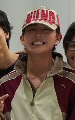 hellohellobus__'s tweet photo. ปอง:เสื้อตัวนี้! เสื้อคู่กับผม / เสื้อของผมคับ ⬇️ https://t.co/eXp3oNcLBD