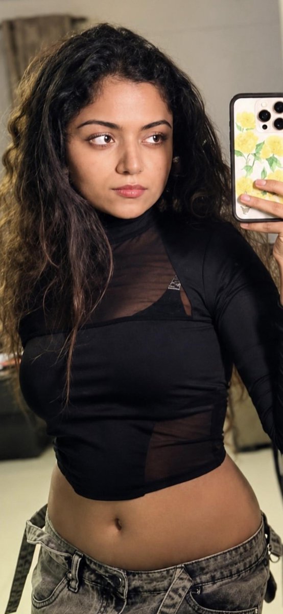 Omega191918's tweet photo. Beauty, confidence, and pure Hansika Krishna energy. 👑✨
#HansikaKrishna #Viral #XTrending #Trending #Explore https://t.co/FkG6xSX4Qf