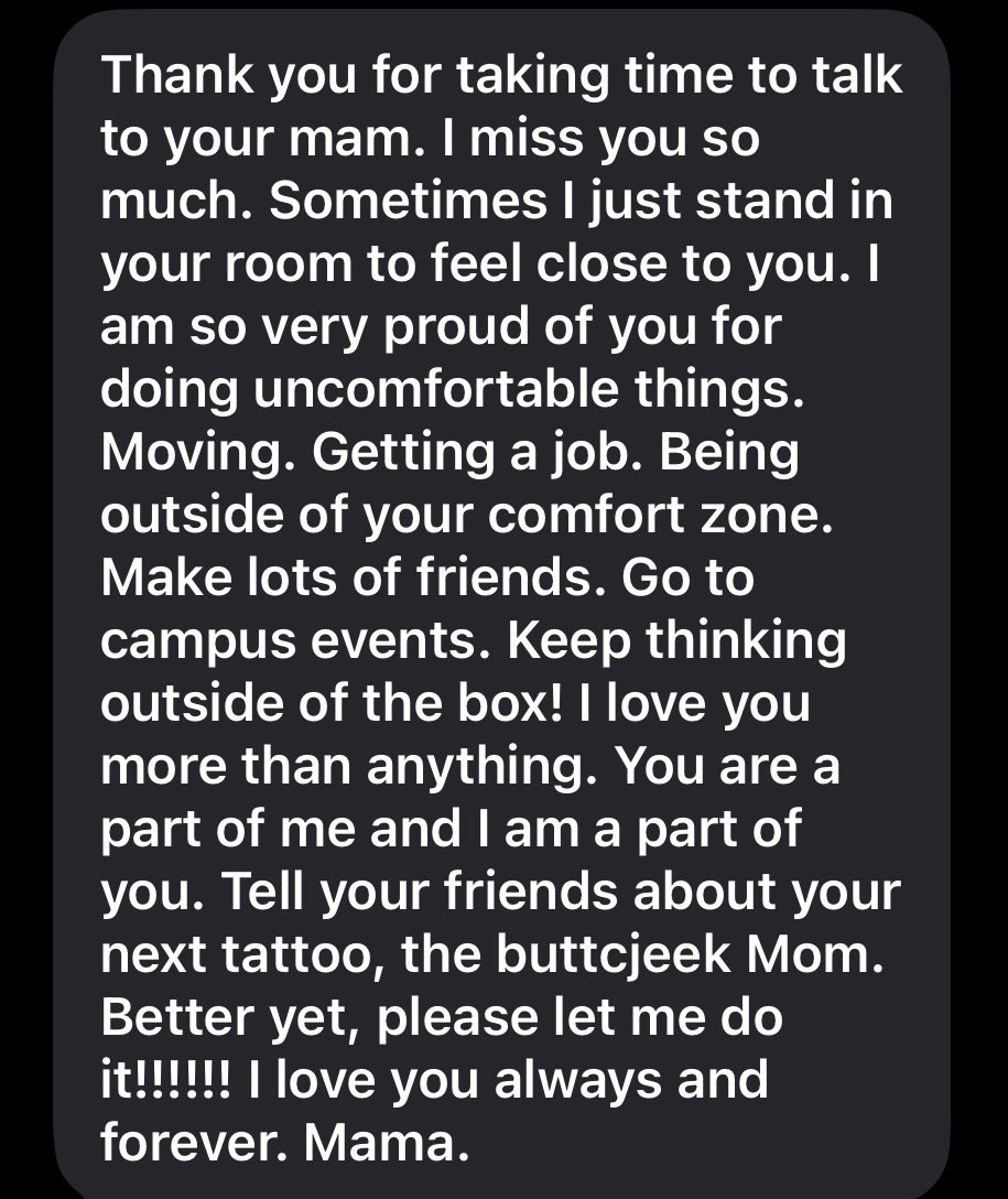 lnnysummrs's tweet photo. my mom sent me a very nice message https://t.co/ur4UYctP6q