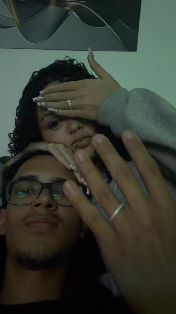 luceninhas's tweet photo. oi, 💍 https://t.co/f8ujti5MSg