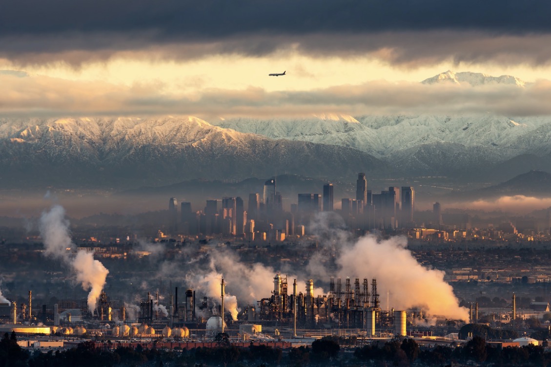 bay_photography's tweet photo. One of my all-time favorite photos "Industry Lows" is offered as a high-resolution download for my subscribers and captures an industrial vs. nature Los Angeles juxtaposition with record breaking snow levels on the San Gabriel mountains. 

Subs can access the full res photo and photo location details in the first reply thread below ⬇️⬇️⬇️

Not a sub but want a copy? Send me $5 via XMoney
