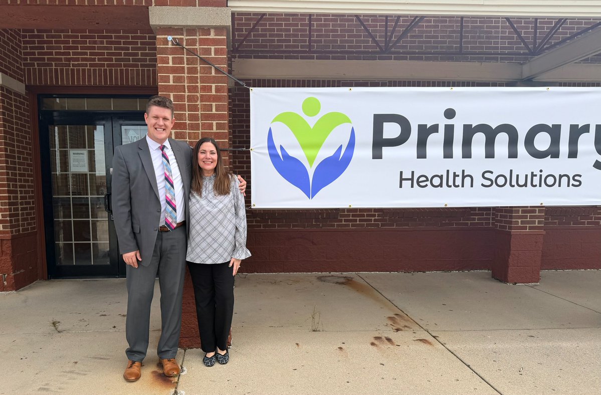 Ohiochc's tweet photo. More care, closer to home! π OACHC President & CEO Julie DiRossi-King joined @PrimaryHealth4U to break ground on the future Eaton Health Center, bringing medical, dental, behavioral health & pharmacy services to Preble County. #ValueCHCs https://t.co/2dSBIEpbL5