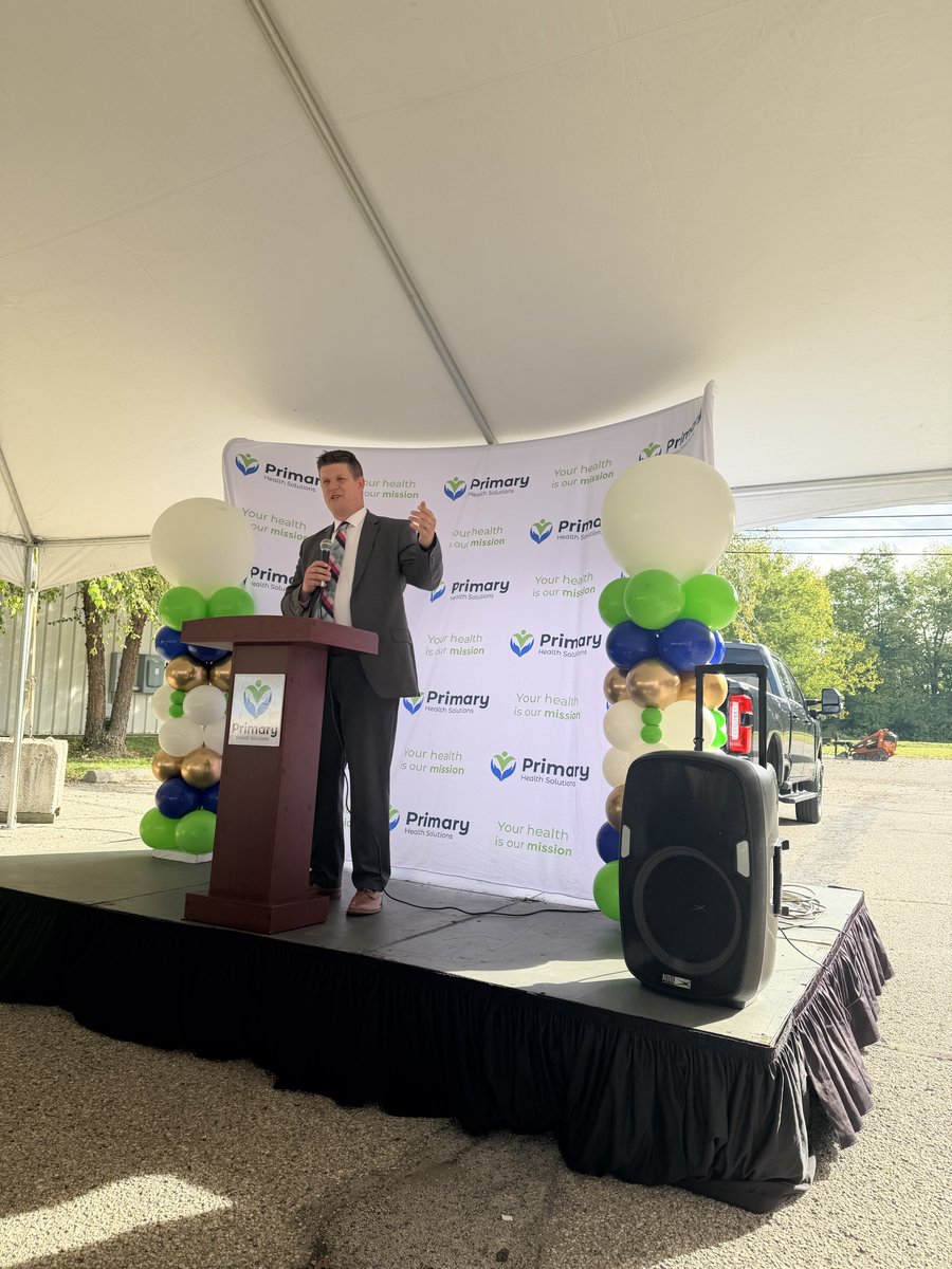 Ohiochc's tweet photo. More care, closer to home! π OACHC President & CEO Julie DiRossi-King joined @PrimaryHealth4U to break ground on the future Eaton Health Center, bringing medical, dental, behavioral health & pharmacy services to Preble County. #ValueCHCs https://t.co/2dSBIEpbL5