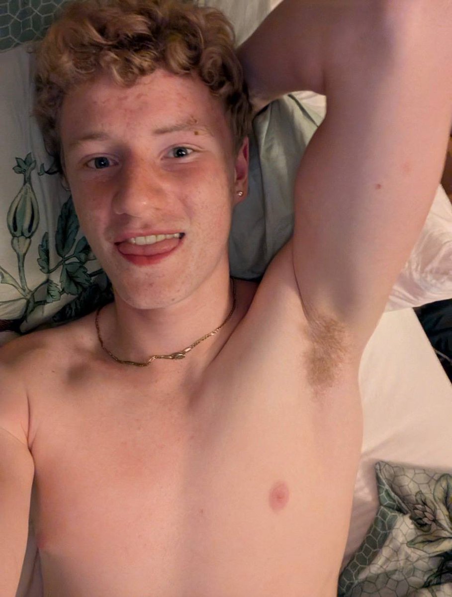 greyi02's tweet photo. Feeling cute, confident, and a little bit flirty. 🏳️‍🌈✨😉 https://t.co/HfeuJt7zBJ