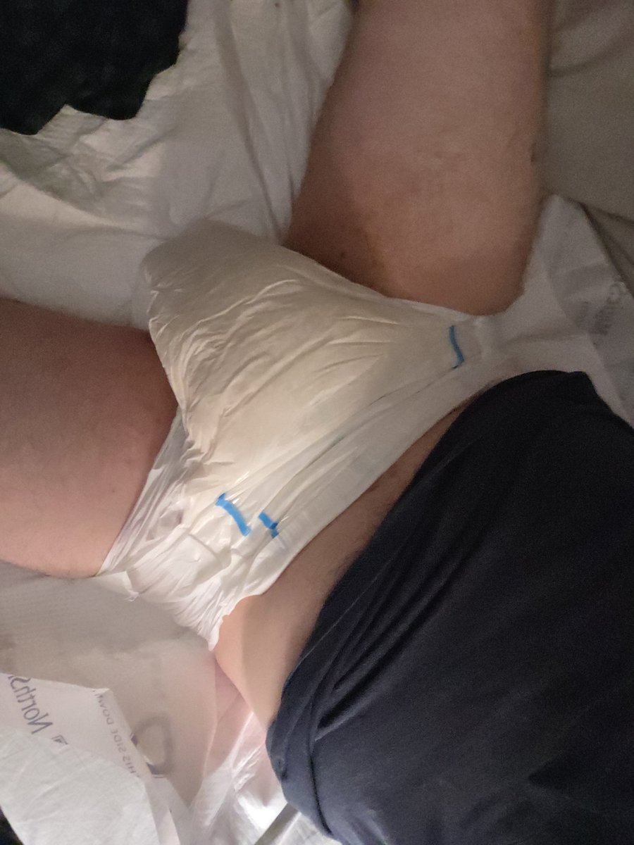 colson7412's tweet photo. Soggy megamax diaper that I wore to work today #diapered247 #diaperlover #dayaccidentshappen #northshore #megamax https://t.co/ADuGcbEd67