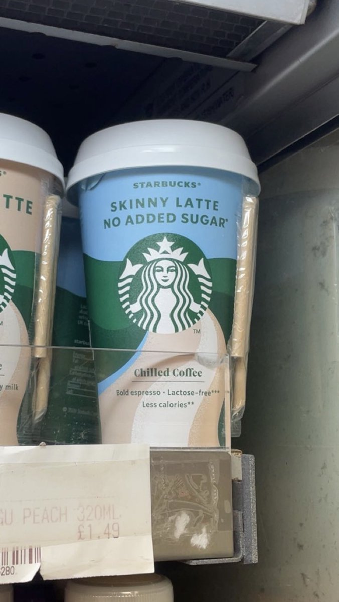 Hellokittywu0's tweet photo. me as a latte asf https://t.co/8bFneWYEjW
