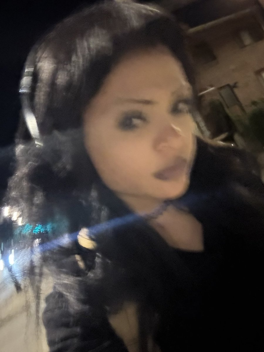 a1v3a7's tweet photo. Hey guyss I just came out what’d I miss
 #wlw #lesbiantwt https://t.co/u7DVejSZH6