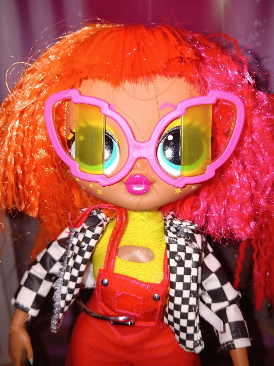 thedarksyde's tweet photo. MGA Entertainment Lol Omg Neonlicious Doll Series 1 lol Surprise Pre-Owned | Vinted https://t.co/aurjtRMRv6 https://t.co/QeIq5B114J