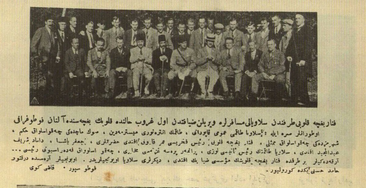 FapSpor's tweet photo. Nurizade Ziya Songülen (1886, İstanbul – 1936, İstanbul), Türk spor adamı, ekonomist ve Fenerbahçe Spor Kulübü'nün kurucusu ve ilk başkanıdır.

Aile Bağları: Osmanlı döneminin köklü ailelerinden biri olan Nurizadeler ailesine mensuptur. Galatasaray Lisesi'nden mezun olduktan sonra yüksek öğrenimini ekonomi alanında tamamlamıştır.

Fenerbahçe'nin Kuruluşu: 1907 yılında Moda ve Kadıköy civarındaki gençlerle birlikte, gizli olarak kurulan Fenerbahçe Spor Kulübü'nün fikir öncülüğünü yapmış, kulübün ilk kurucusu ve 1907–1908 yılları arasında ilk başkanı olmuştur.

Kulübün ilk renkleri olan sarı-beyaz papatyalardan esinlenilen sarı-beyaz renklerin belirlenmesinde rol oynamış, daha sonra bu renkler sarı-lacivert olarak değiştirilmiştir.

Fenerbahçe'nin ilk tüzüğünü hazırlamış ve kulübün kurumsal temellerinin atılmasında öncülük etmiştir.

Nurizade Ziya Songülen, Fenerbahçe Spor Kulübü'nü 1907 yılında Moda'da (Beşbıyık Sokağı'ndaki bir evde) şu beş isimle birlikte kurmuştur:

Şevkipaşazade Ayetullah Bey (Osmanlı Bankası memuru, kulübün ilk genel sekreteri)

Necip Okaner (Bahriye Mektebi öğrencisi, kulübün ilk genel kaptanı ve veznedarı)

Asaf Beşpınar ("Hindli" lakaplı kurucu üyelerden biri)

Enver Yetiker (Saint-Joseph Lisesi'nde Türkçe öğretmeni)