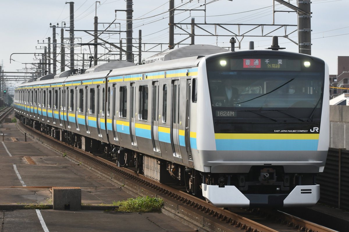 takuta3001's tweet photo. 10/6
マリC9編成
1624M 普通千葉行き
1633M 普通成東行き
いよいよ幕張のE233系が始動。
せっかくなので1年前と同じ場所、同じ列車で再デビューを見届けました。 https://t.co/zkrzgcSaPu