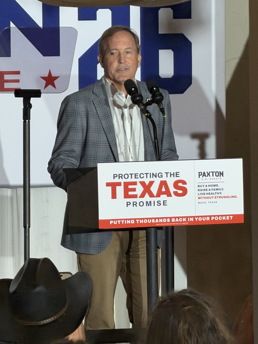 KenPaxtonTX's tweet photo. Waco showed up! Thank you to everyone who joined us on Saturday. 

I'm running to make sure every Texan can buy a home, raise a family and live a healthy life without struggling to make ends meet.

Early voting starts October 19. Let’s win this. 🇺🇸 https://t.co/MUsIt9dU4w