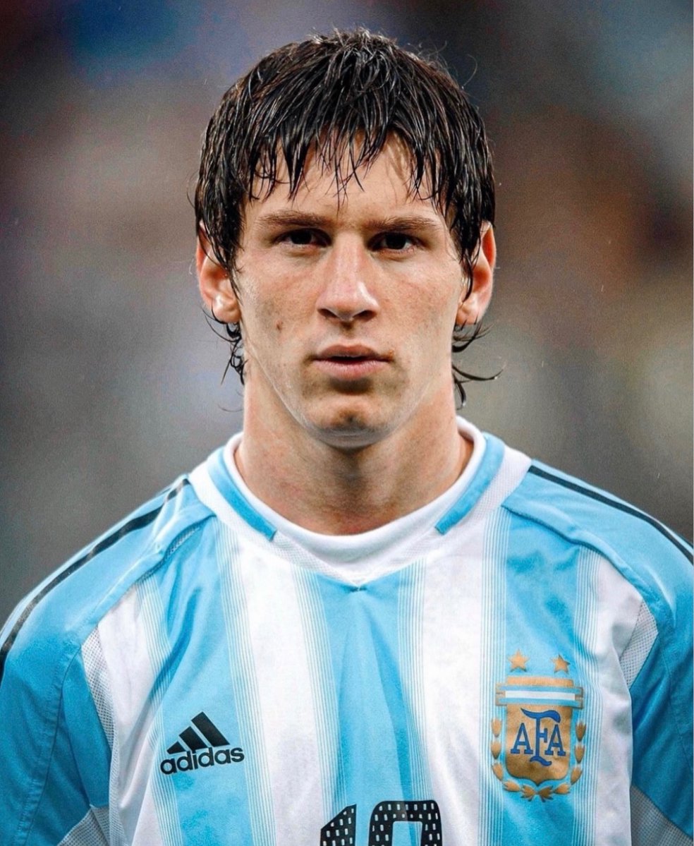 AlbicelesteTalk's tweet photo. The day we never wanted to come is finally here. Tonight, Leo Messi will play his final match for the Argentina National Team.

And speaking completely objectively, I can’t think of a more beautiful and emotional story in any sport than the one between Lionel Messi and Argentina. It’s the kind of story that I’m sure will one day become a movie and have books written about it.

It’s a story that every person can use as motivation in life, no matter what happens, never give up and keep fighting for your dreams.

You fall? Get back up. You fall again? Get back up again and keep fighting.

This story had everything, sadness, happiness, injustice, justice, criticism, praise, defeats and victories. After so many disappointments, Leo Messi still managed to achieve absolutely everything with Argentina, everything that had always been his biggest dream in football. He achieved it through his leadership, his effort, and alongside an incredible group of players.

I’ve watched six World Cups, and not a single one of them was without Messi. I don’t know the Argentina National Team without Messi, and I don’t know Messi without the Argentina National Team.

I can’t imagine not having that extra excitement anymore, knowing: “Hoy juega Messi.” I don’t think any player will ever be able to give me the same feeling I had watching Messi play, especially when he was wearing the Argentina shirt.

And maybe the worst part is realizing that, as time passes, it slowly takes away the childhood that Leo Messi gave us, and there’s absolutely nothing we can do to stop it.

A 21-year story is coming to an end and I can proudly say that I regret nothing. I witnessed around 90% of Messi’s entire journey with Argentina, and throughout all those years, I never once turned against him. I suffered and enjoyed everything with him.

It didn’t matter who Argentina were playing. Whether it was the World Cup, Copa América, World Cup qualifiers, or simply a friendly game, I can confidently say that whenever it was possible for me, I was there watching every single game.

There’s really nothing more I can say.

Thank you, Leo.

This was the most beautiful story in the history of sport and I’m proud and grateful that, me, we, the fans, were able to be a part of it too. 🇦🇷🐐