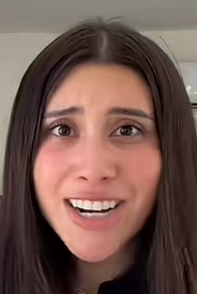 SharksitoBrr's tweet photo. Apoco no te da asco que en esos labios y en esa piel están depositados millones de espermas en forma de labial y mascarilla 🤢🤮🤮🤮🤢 @willitooo_ pocho más meme, dime a qué saben los mecos de Neton, Tito, Santea, junior, Armenta, etc 
tiene los dientes blancos de tanto semen https://t.co/OJcRJqYDlt