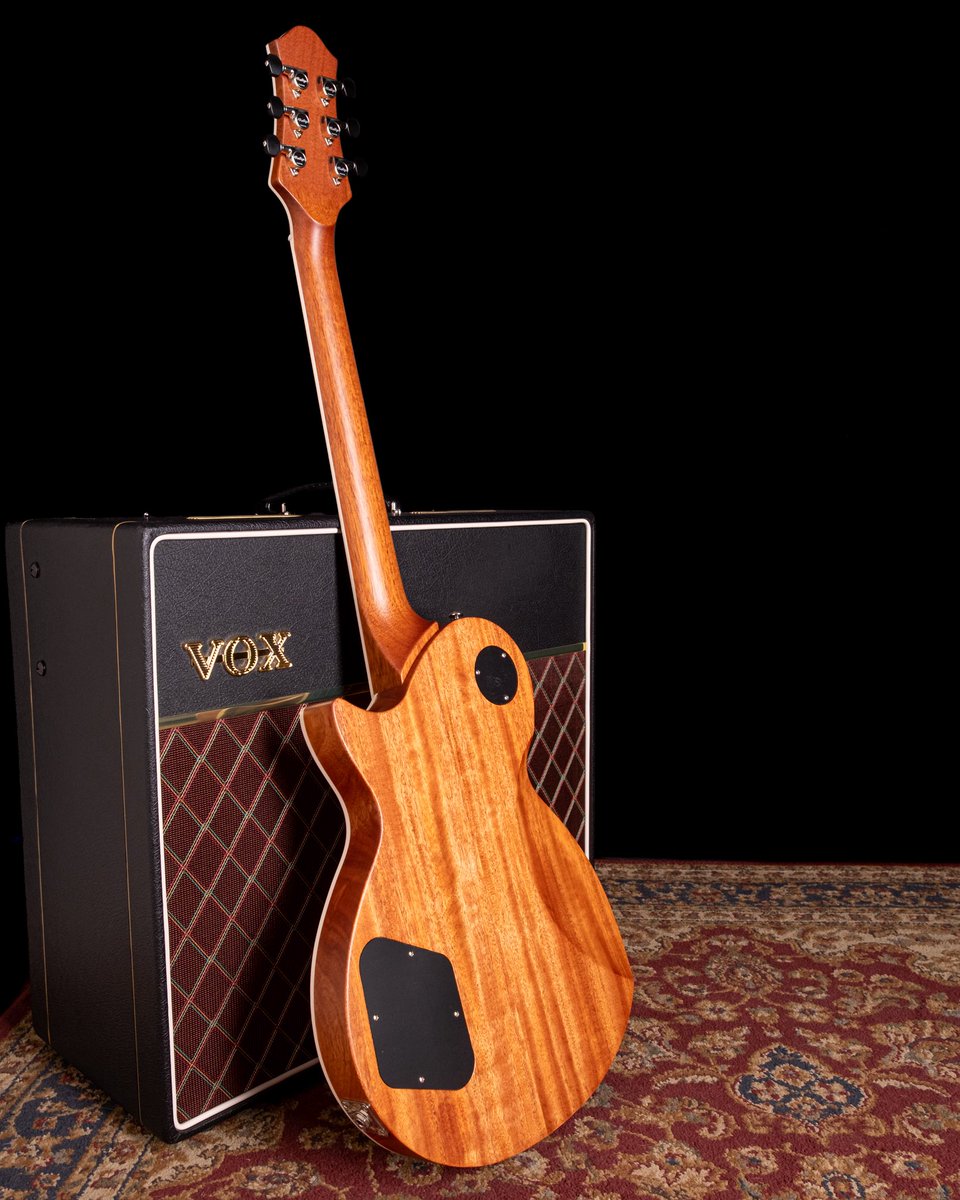 PrestigeGuitars's tweet photo. This Master Built Elite Spalted Maple is absolutely stunning. Time to build another! https://t.co/rDxKAaE4Yg